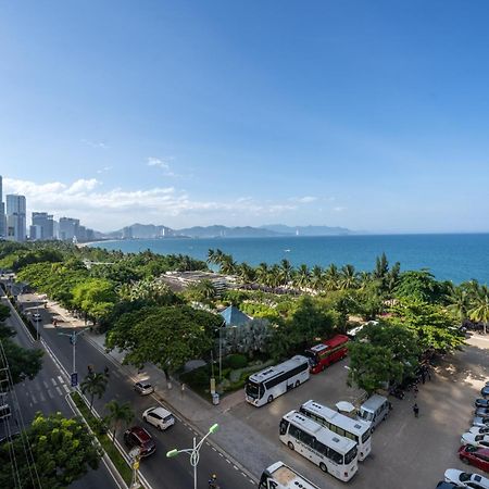 Nami Hotel Nha Trang Esterno foto